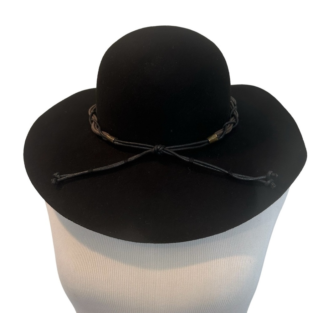 Adorable black wool adjustable hat - Picture 9 of 13